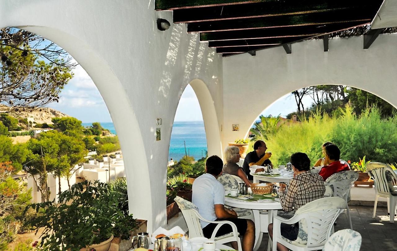 Hostal Los Pinos Cala San Vicente (Mallorca) Exterior foto